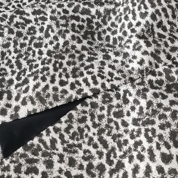 Banana Republic stunning animal print dress, size 6, black/beige/silver - Picture 6 of 6